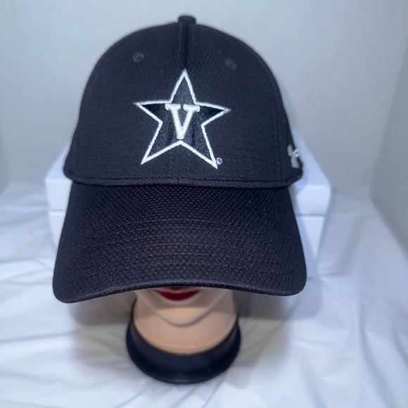 Under Armour Vanderbilt Commodores Black Cap - Picture 1 of 7